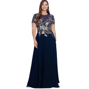 Betsy and Adam Short Sleeve Beaded Gown Mesh Cap Sleeve Size 16 Formal Event